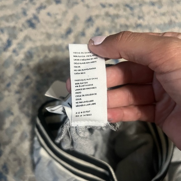 Comune sweat shorts new with tag XS - Picture 5 of 5